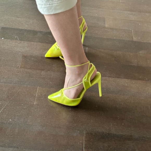 JLO neon heels - Picture 3 of 6